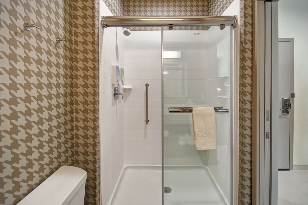 Home2 Suites by Hilton Columbus OH - photo 26