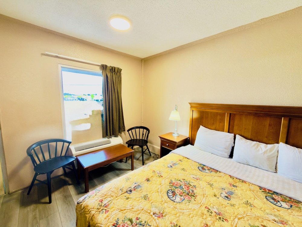 Ross Motel - photo 17