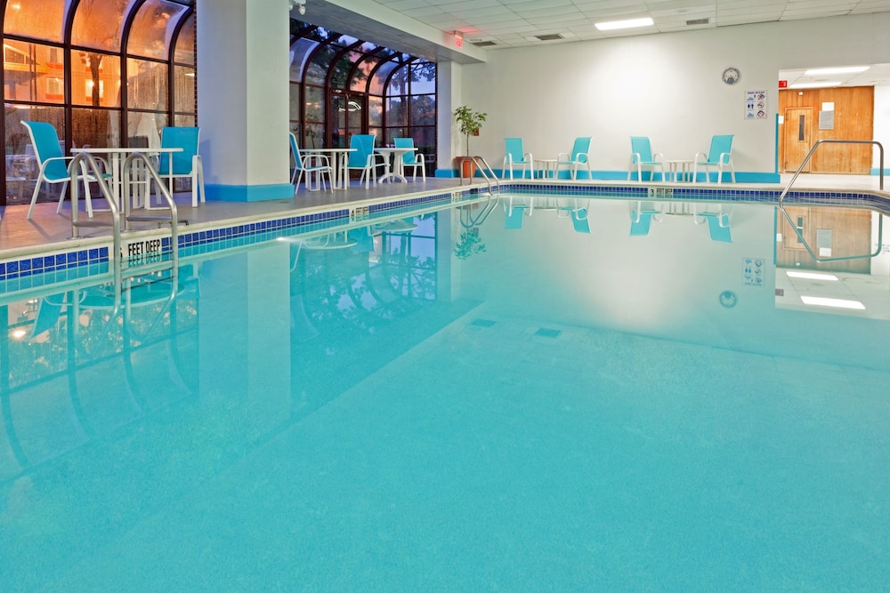 DoubleTree by Hilton New York LaGuardia Airport - photo 22