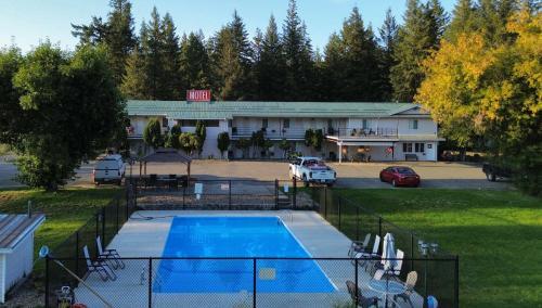 Clearwater Country Inn — Chase
