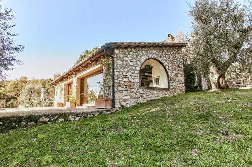Umbria Luxury Villa Pool&OliveTrees — 4-Star Luxury Hotel in Penna In Teverina, Italy