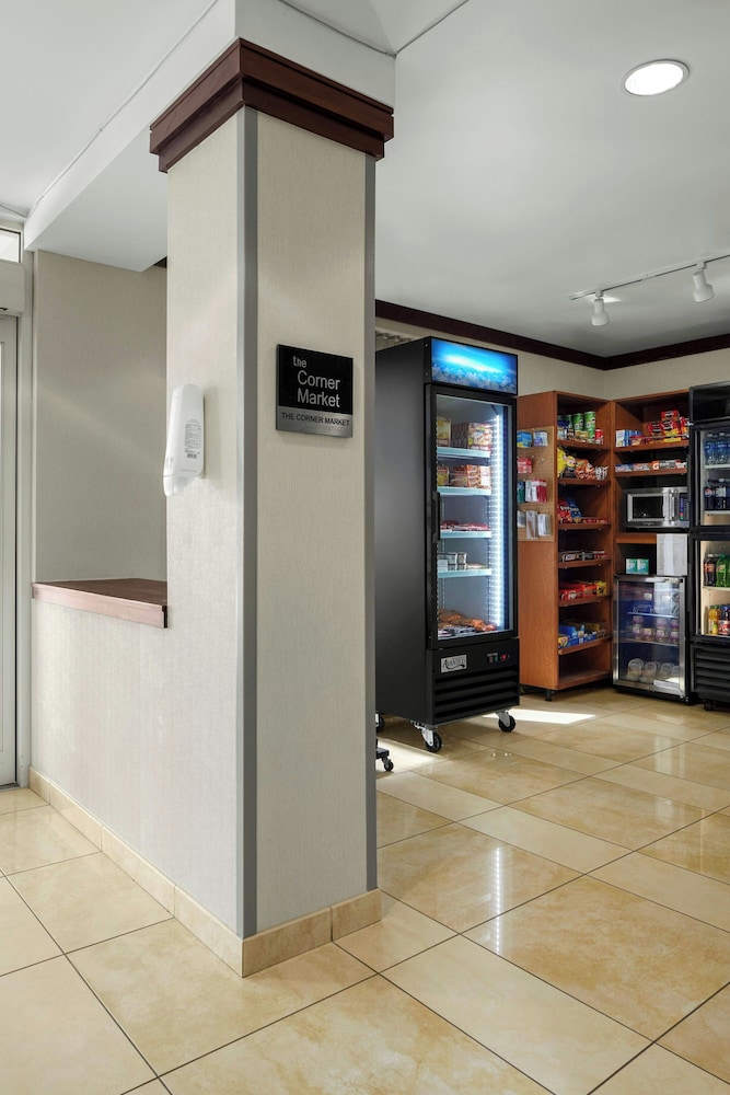 Fairfield Inn & Suites by Marriott Bedford - photo 19