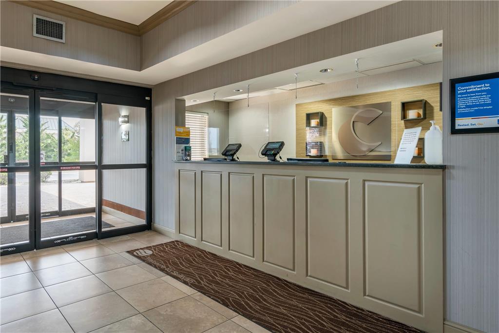 Comfort Inn Sullivan - photo 4
