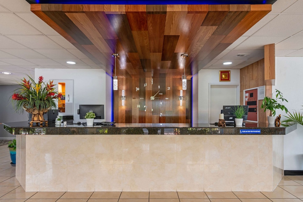 Rodeway Inn Clermont - photo 2