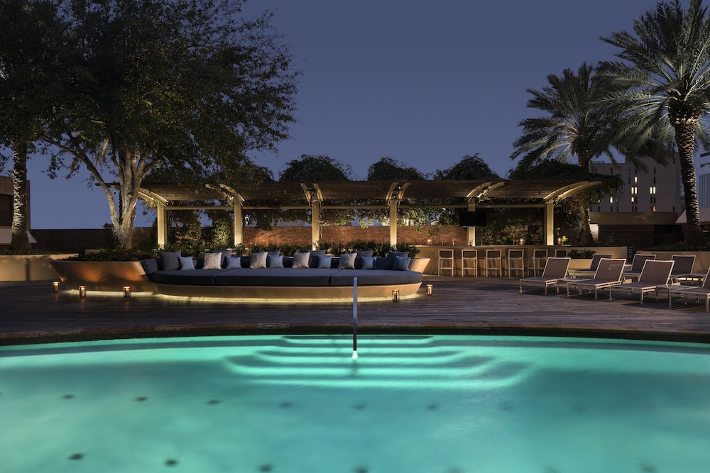 Four Seasons Hotel Houston - photo 55
