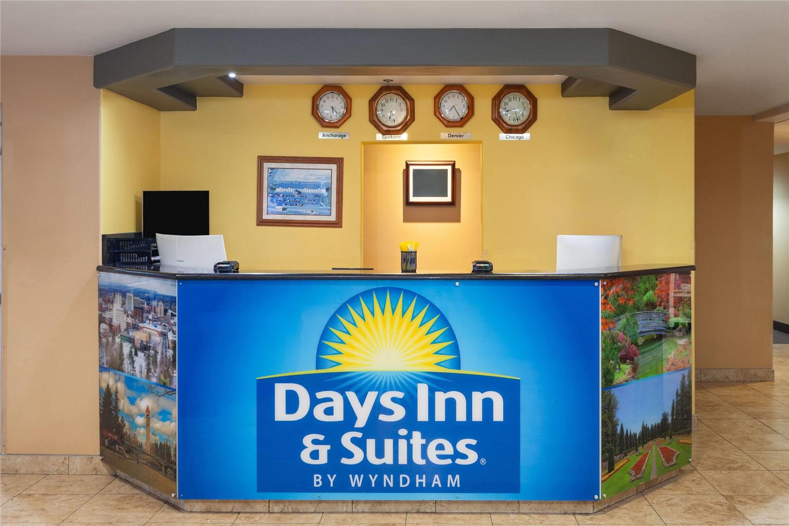 Days Inn & Suites by Wyndham Spokane Airport Airway Heights - photo 4
