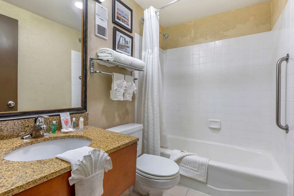 Comfort Inn Escondido San Diego North County - photo 31