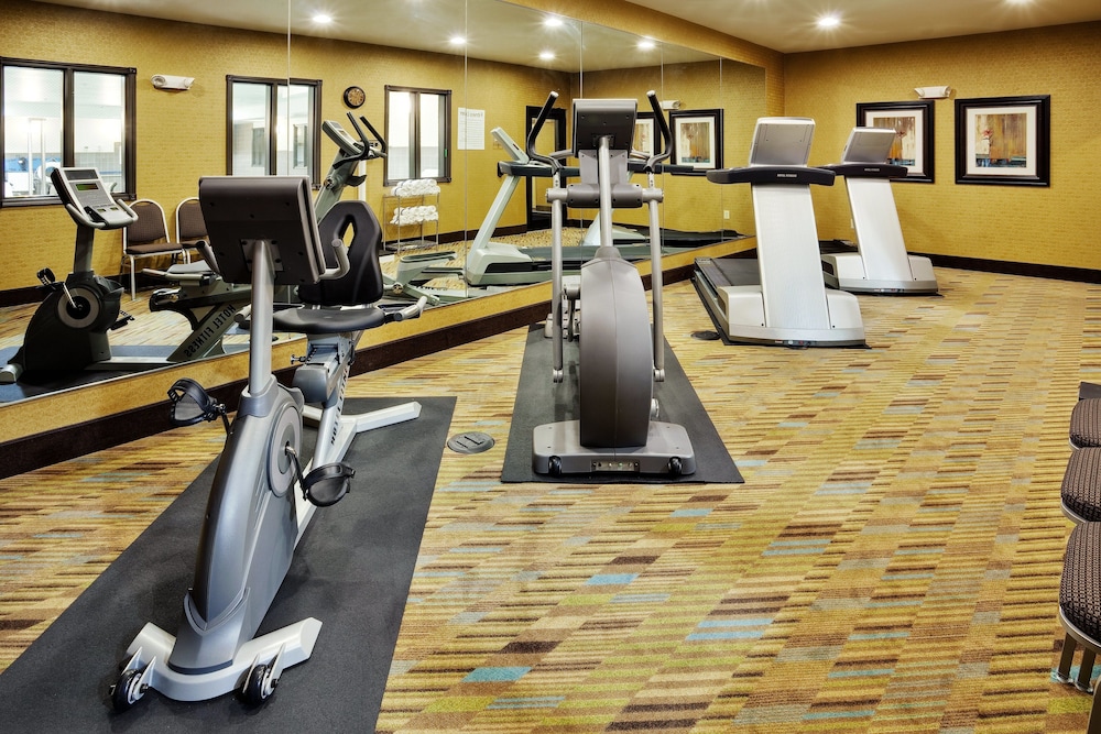 Holiday Inn Express Hotel & Suites Limerick Pottstown by IHG - photo 31