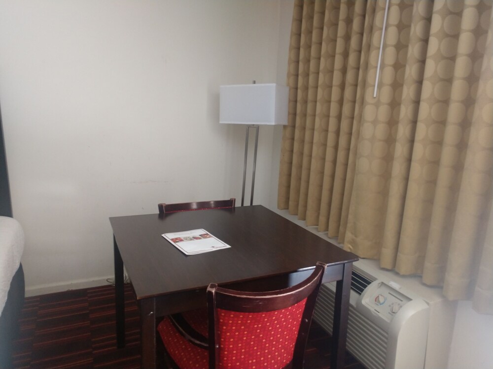 Windemere Hotel and Conference Center - photo 8