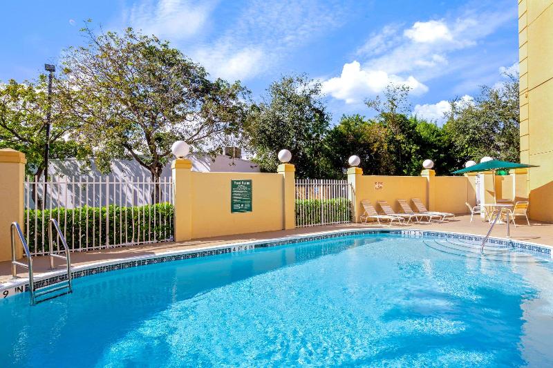 La Quinta Inn & Suites Miami Cutler Ridge - photo 25