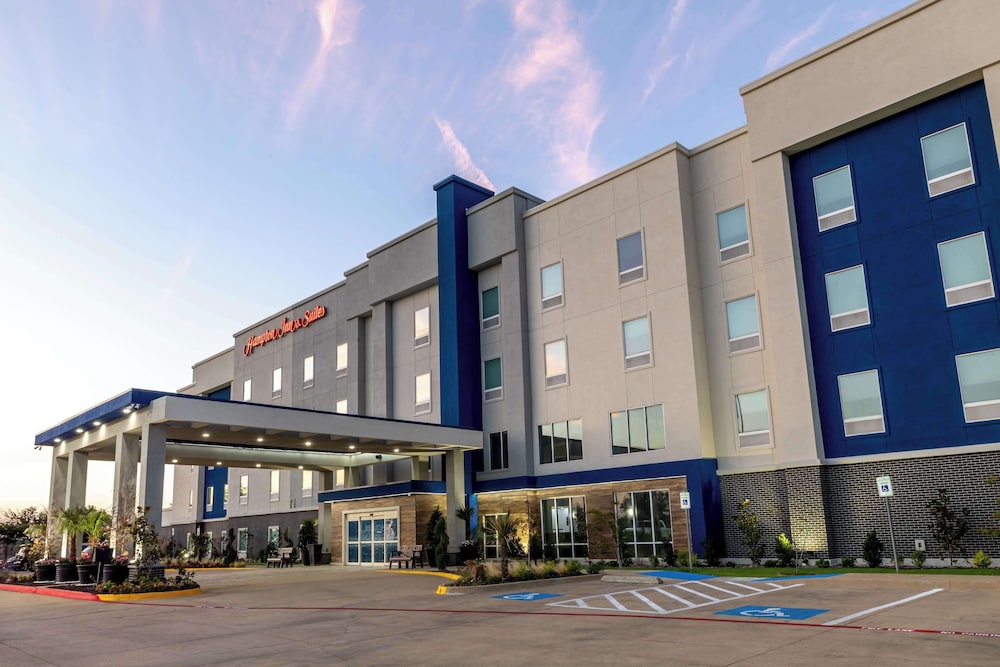 Hampton Inn & Suites Cleburne in Cleburne, United States