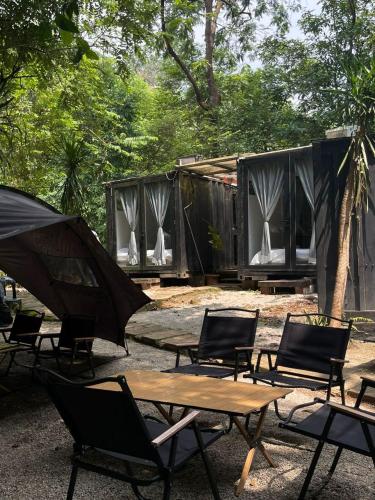 Time Capsule Retreat - last minute hotel in Kuantan