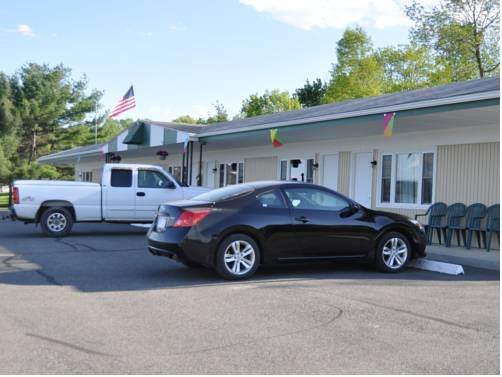 Gorgeous View Motel - carbon neutral hotel in Watkins Glen
