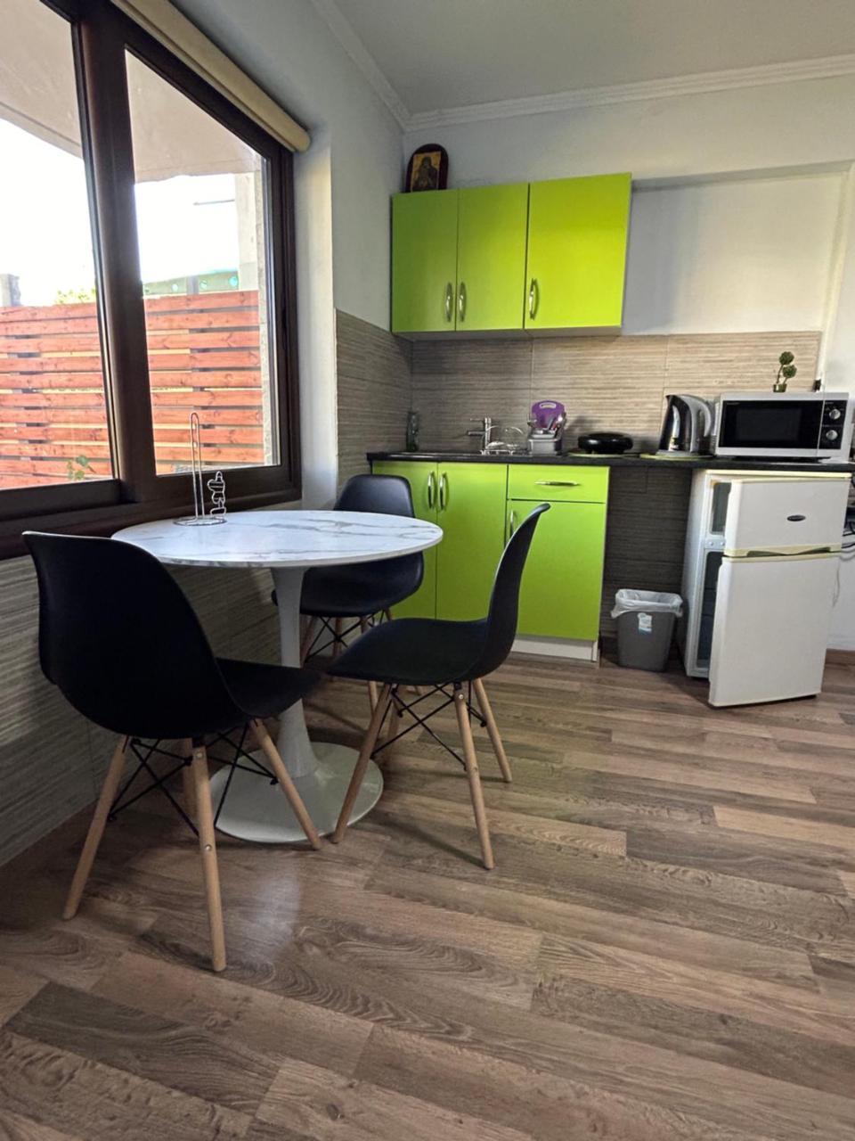 Apartment with Garden