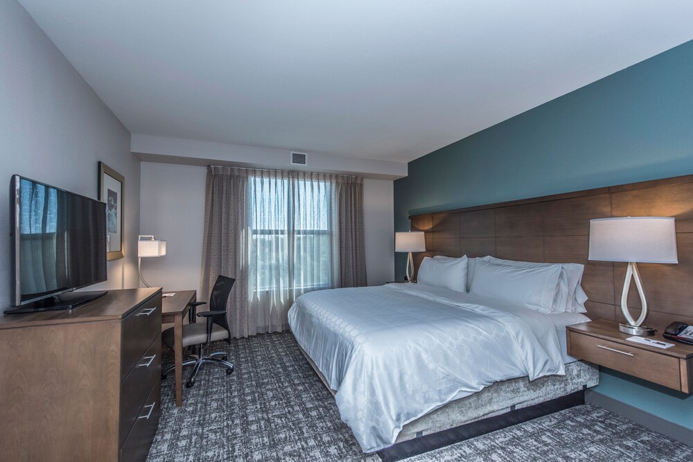 Staybridge Suites Charleston Mount Pleasant by IHG - photo 16