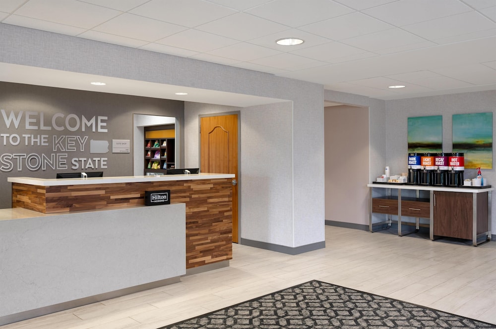 Hampton Inn & Suites Wilkes Barre Scranton - photo 4