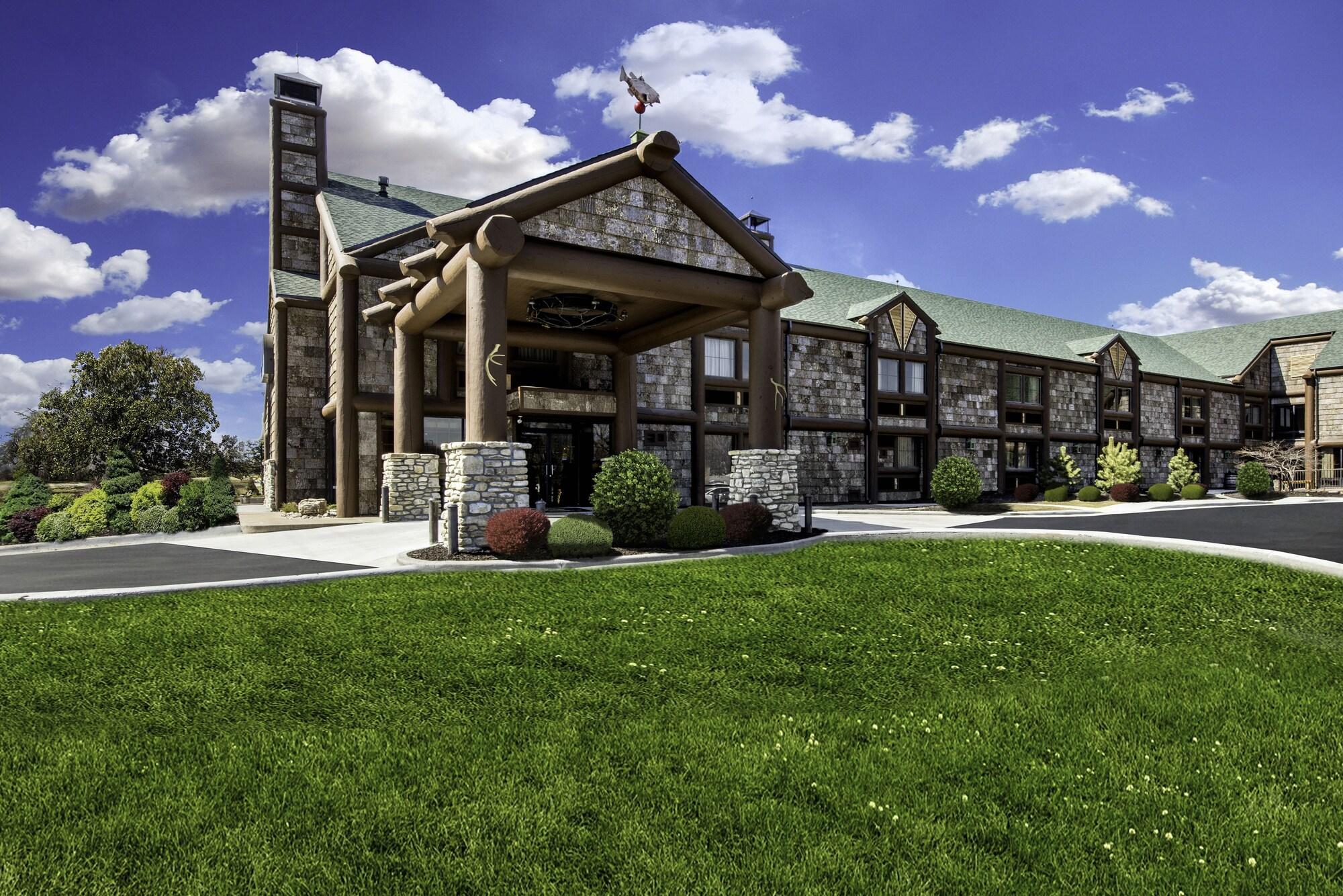 Bass Pro Shops Angler's Lodge - photo 13