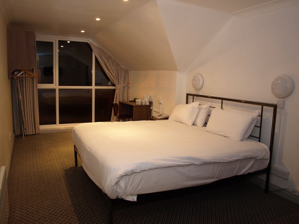 247Hotel in Oldham, United Kingdom