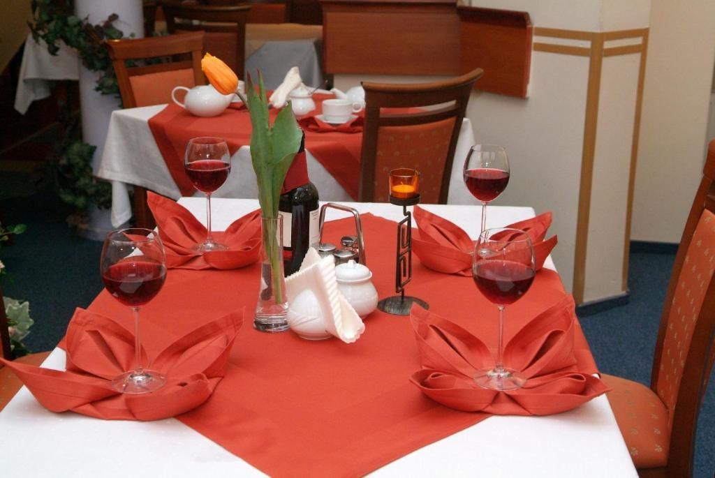 Hotel Sanvit Restauracja & Spa — Sanok — photo 2