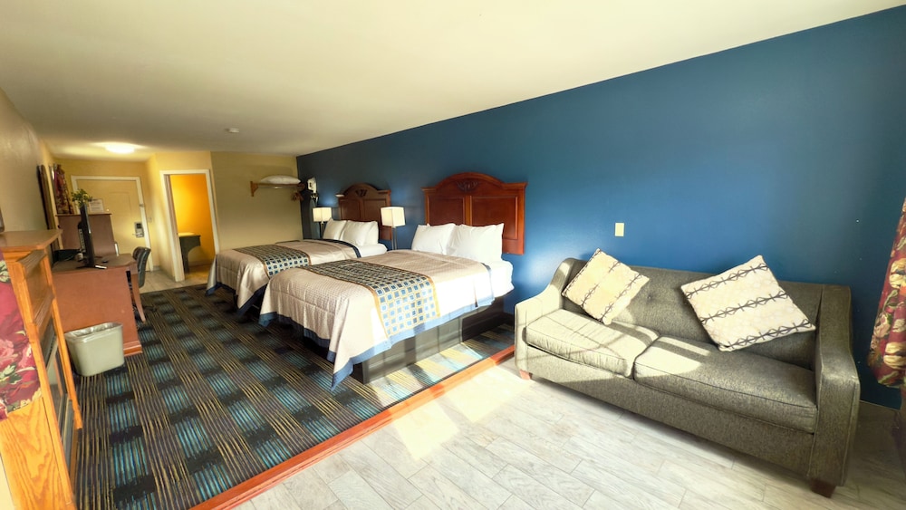 Swiss Chalets Village Inn - photo 40