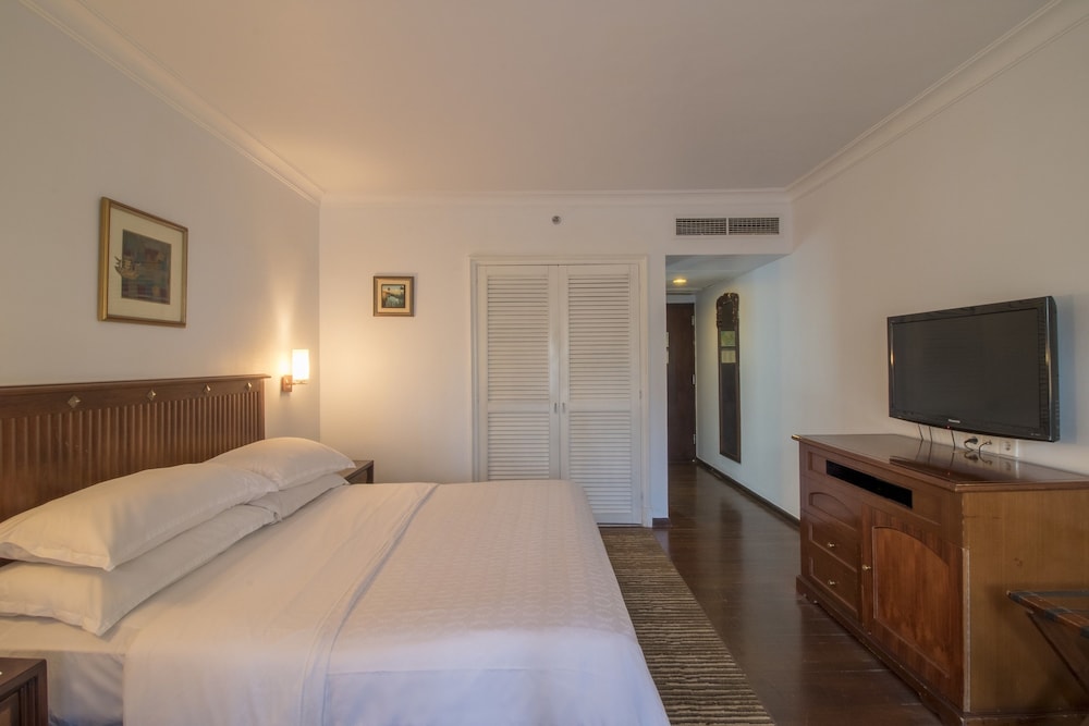 Sheraton Senggigi Beach Resort — Senggigi — photo 4