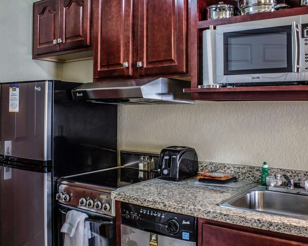 MainStay Suites Coralville Iowa City - photo 23