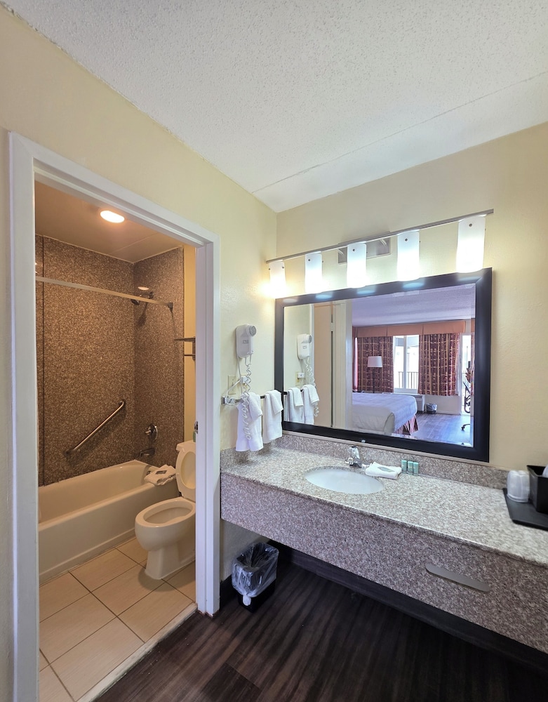 Heritage Inn Chattanooga - photo 19