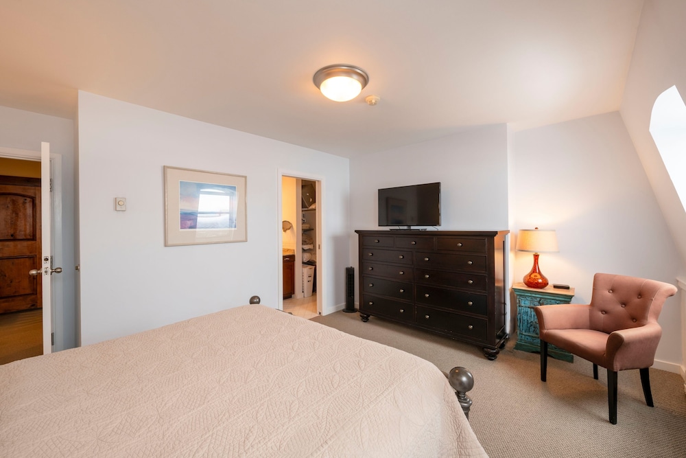 Resort Plaza Condominiums 5002 5025 - photo 13