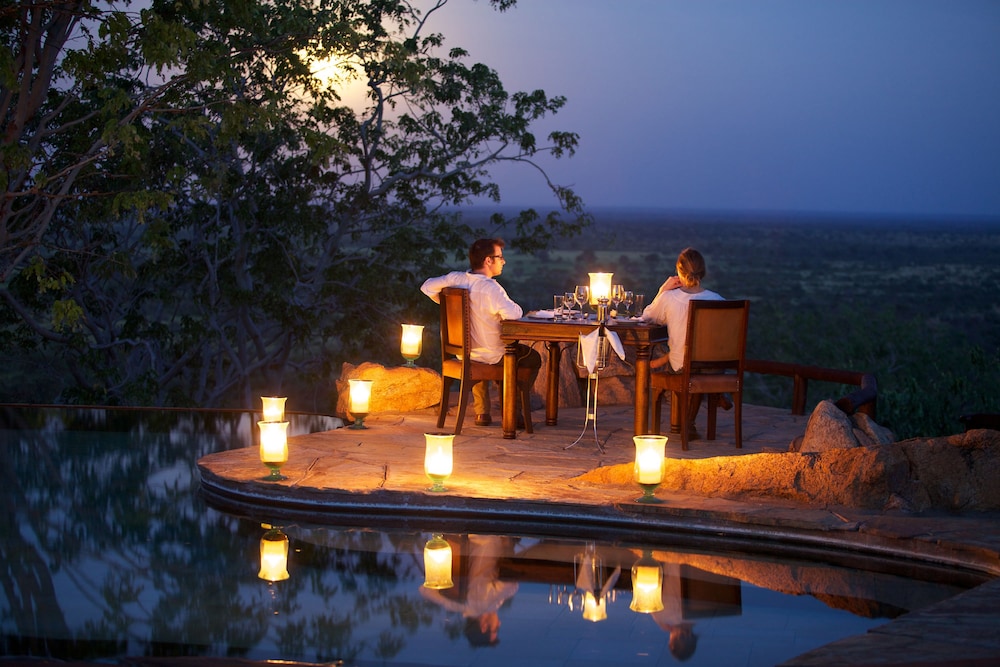 Elewana Elsa s Kopje — 5-Star Luxury Hotel in Meru, Kenya