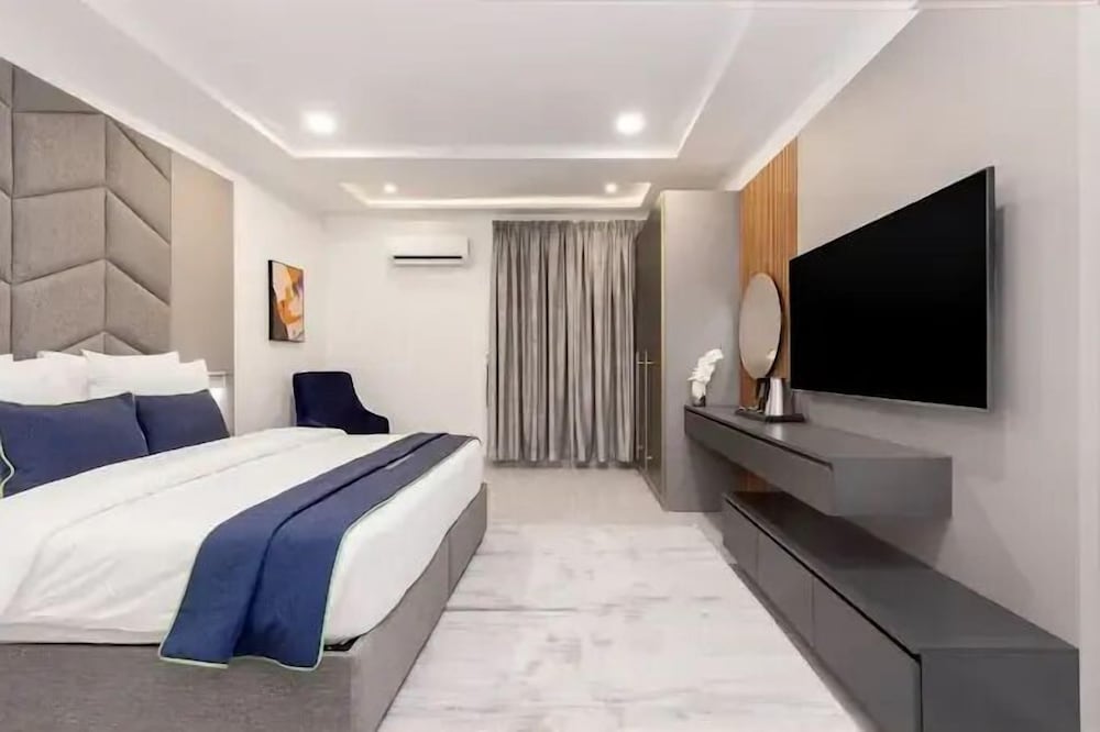 Exquisite Apartments By Signature — 4-Star Luxury Hotel in Abuja, Nigeria