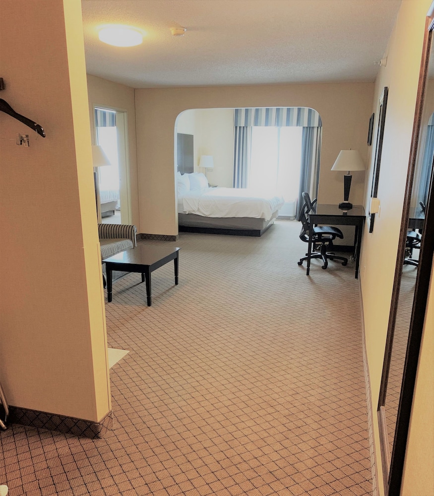 Holiday Inn Express Hotel & Suites Plymouth by IHG - photo 23