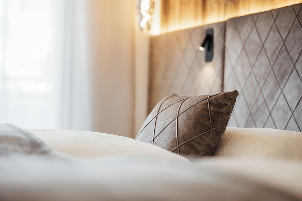 Residence Villa Trieste — 4-Star Luxury Hotel in Corvara In Badia, Italy