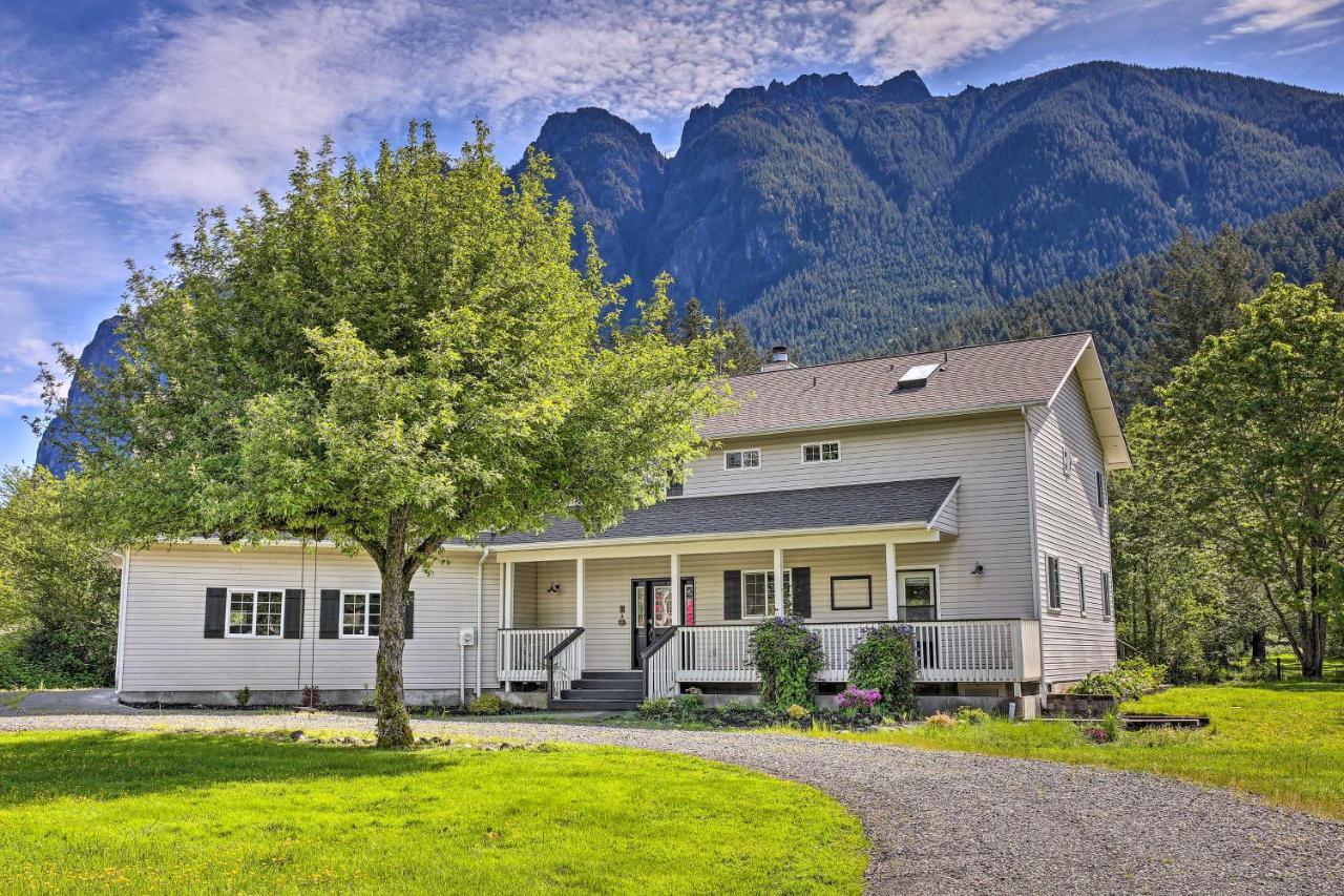 Riverside North Bend Oasis Stunning Mountain View — hotel in North Bend