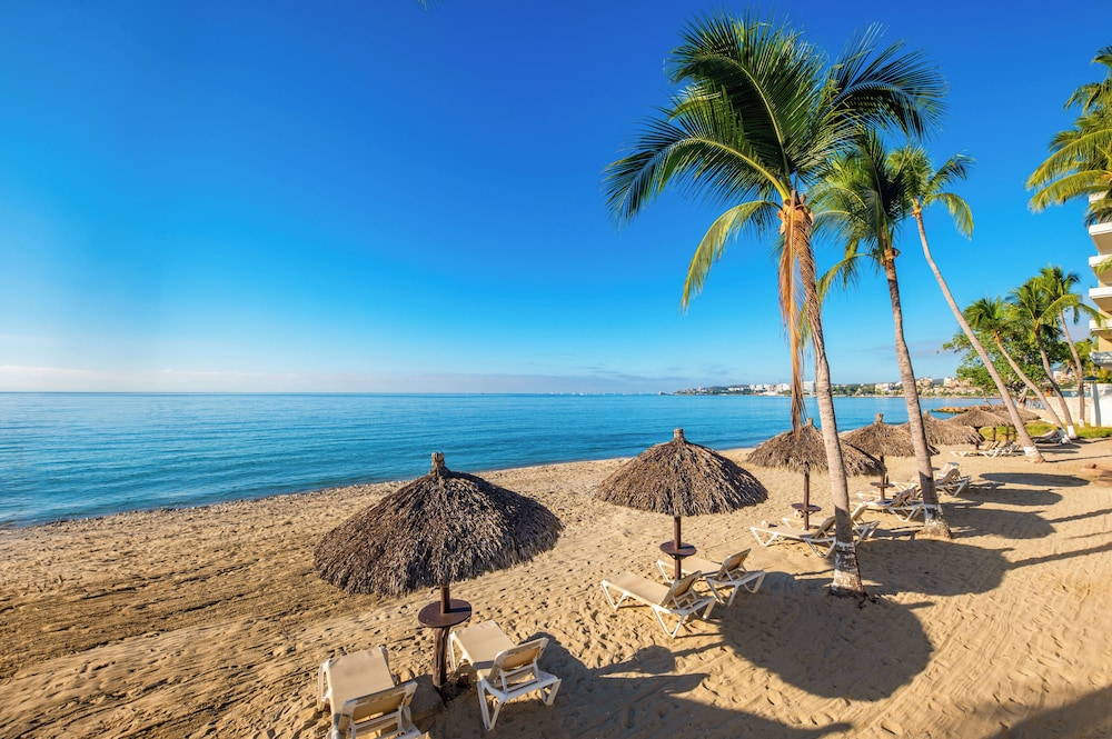 Vista Vallarta All Suites on the Beach