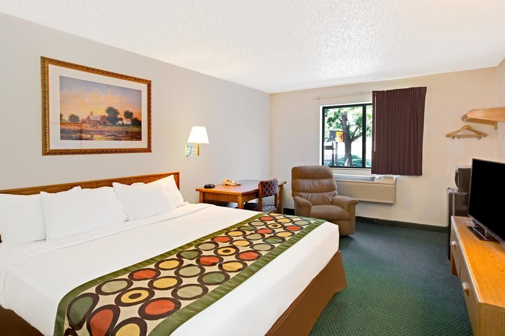 Super 8 Aberdeen North - photo 2