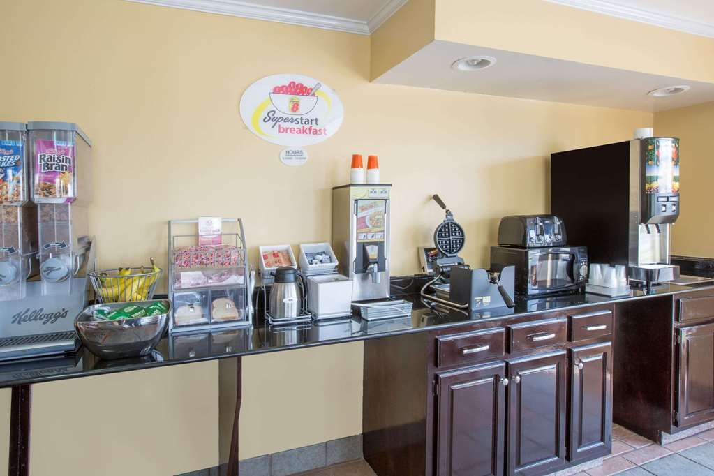 Budgetel Inn & Suites - photo 3