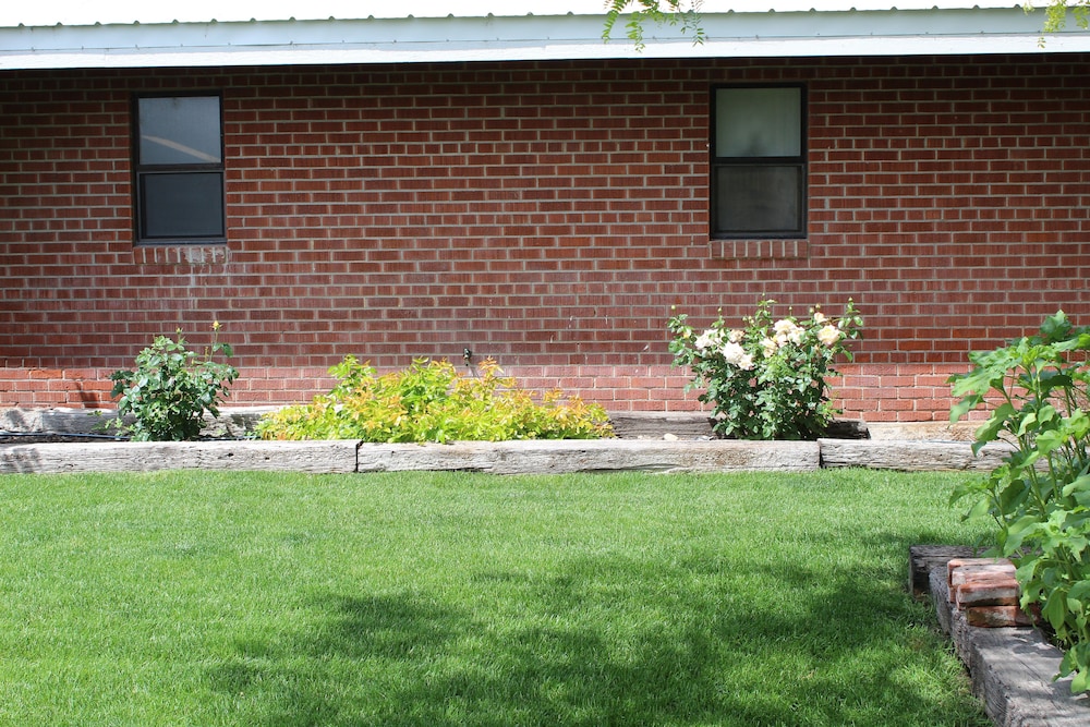 Ontario Inn - photo 32