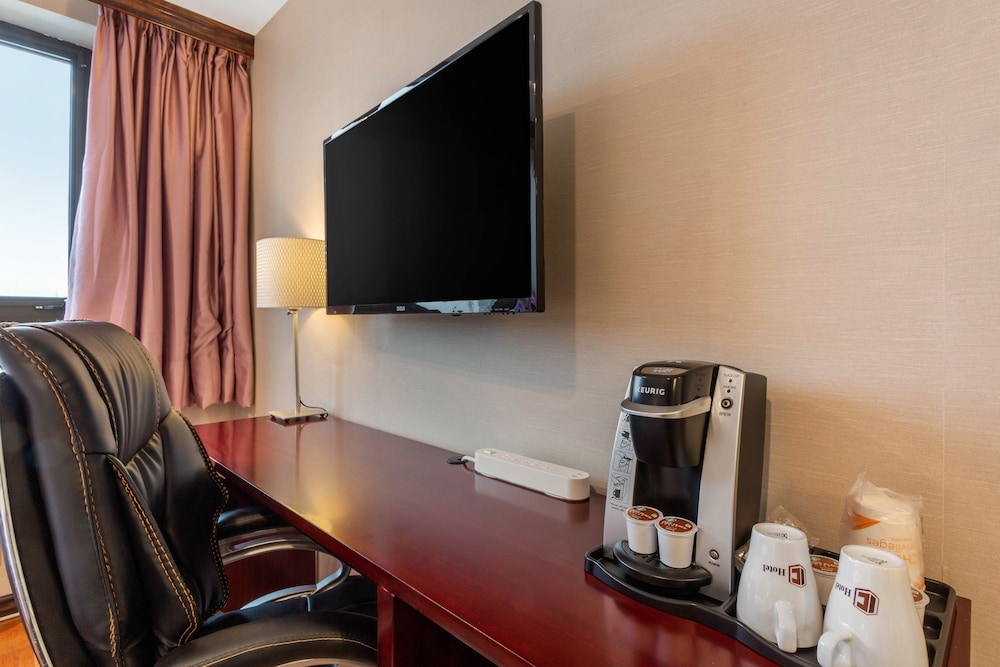 The L Hotel Brooklyn NY - photo 10