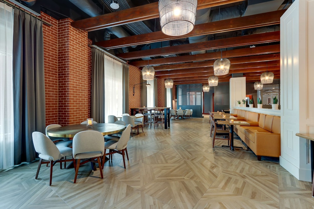 The Chattanoogan Hotel Curio Collection by Hilton - photo 55