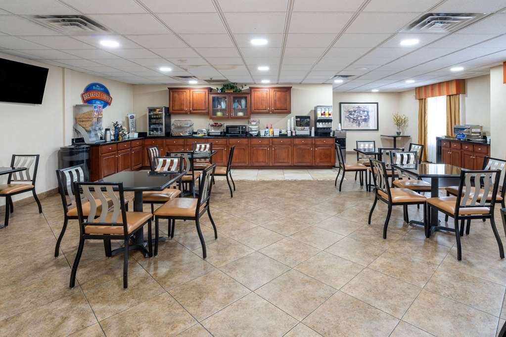 Baymont by Wyndham Savannah South - photo 39
