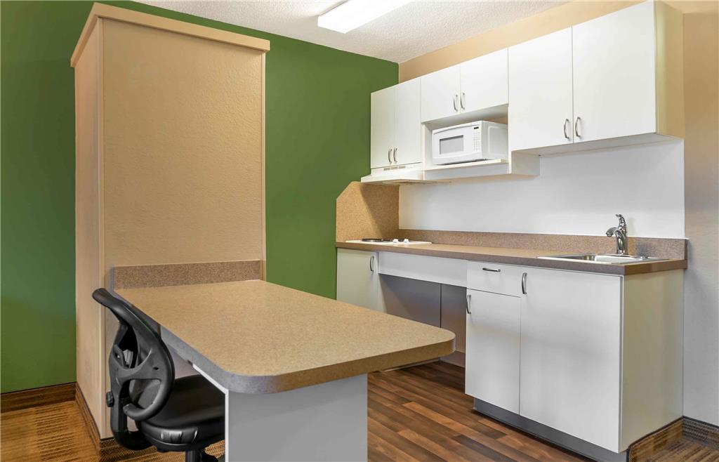 Extended Stay America Suites Toledo Holland - photo 20