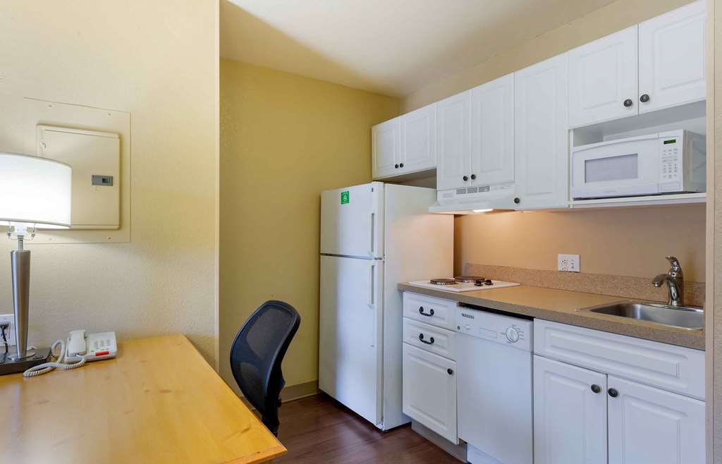 Extended Stay America Suites Boston Woburn - photo 22