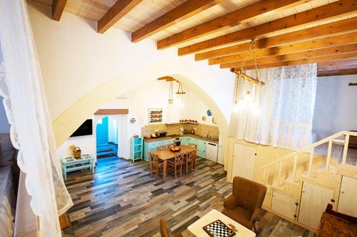 Stefanis Relis House — 4-Star Luxury Hotel in Archangelos, Greece