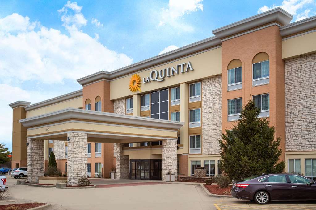 La Quinta Inn & Suites by Wyndham Effingham — hotel in Effingham