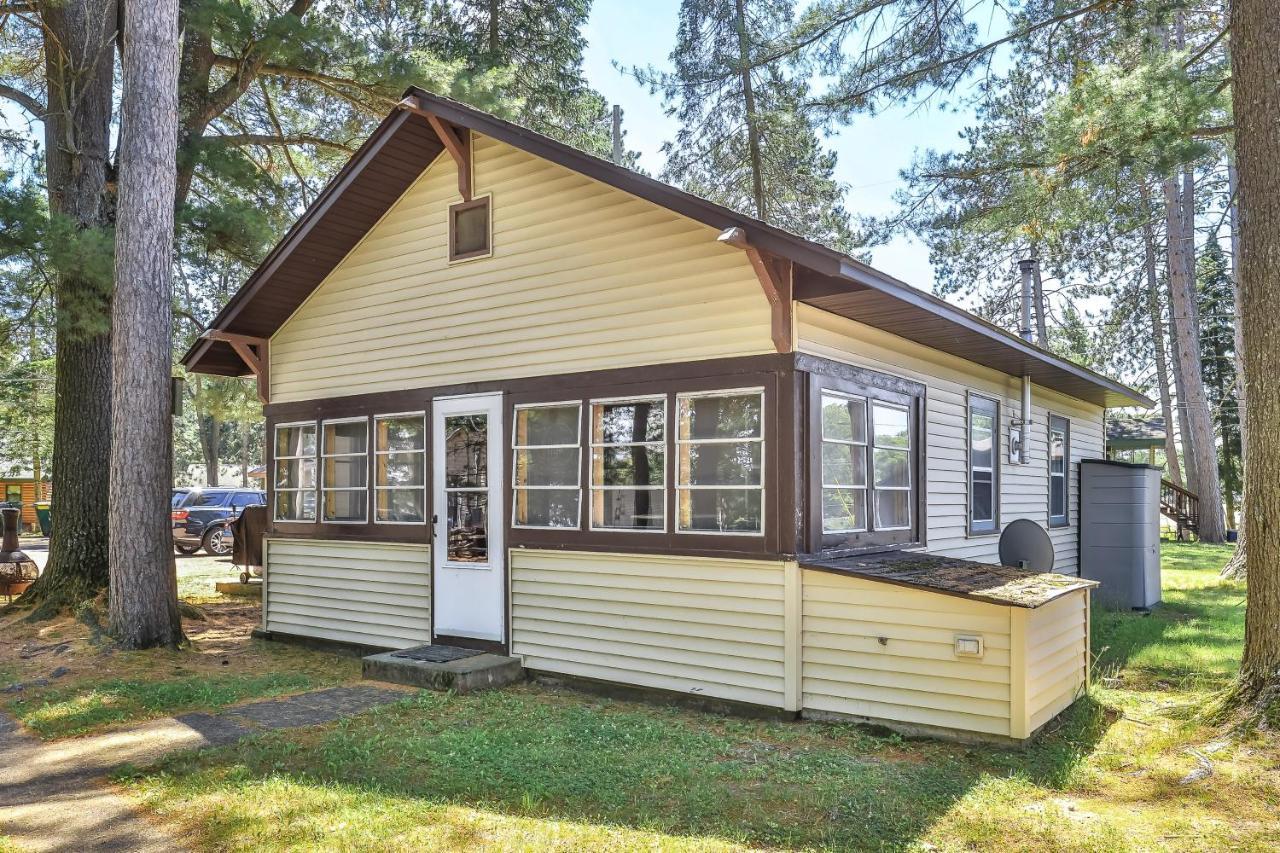 West Bay Pines — Rhinelander