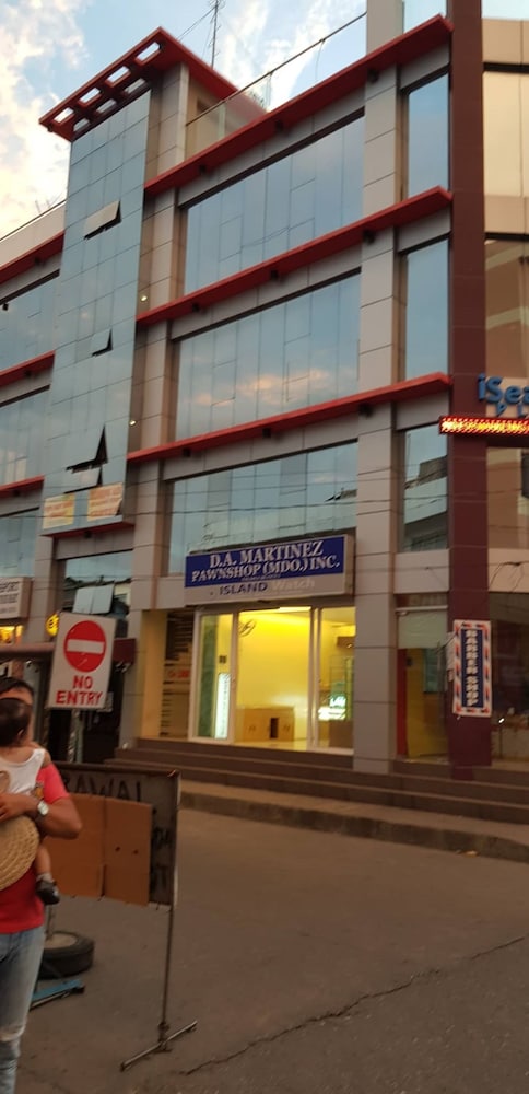 El Agapanthus Hotel in Calapan, Philippines