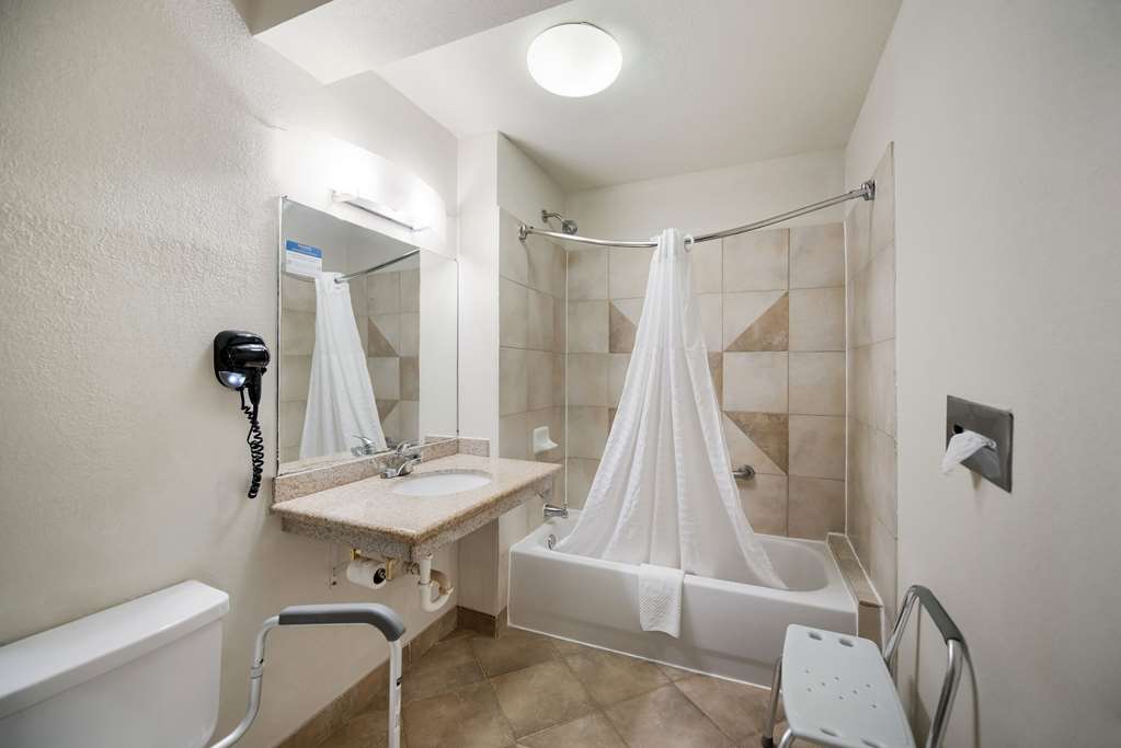 Quality Inn & Suites Lufkin - photo 23