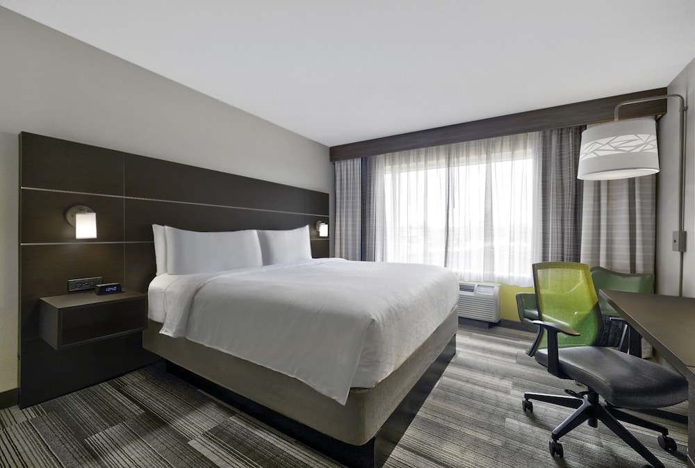 Holiday Inn Express Hotel & Suites Kansas City Grandview by IHG - photo 8