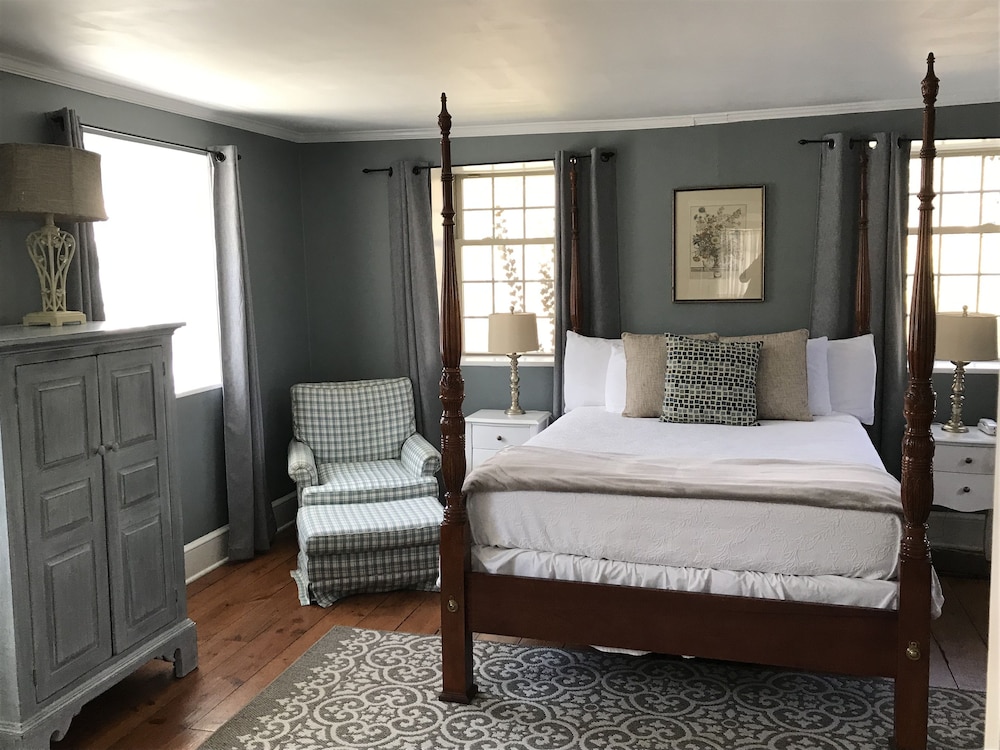 Inn at Millrace Pond - photo 5