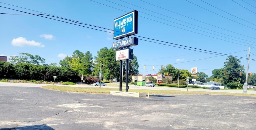 Williamston Inn — hotel in Williamston